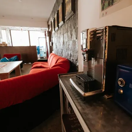 Dom Horskej Sluzby אכסניה טרצ'ובה