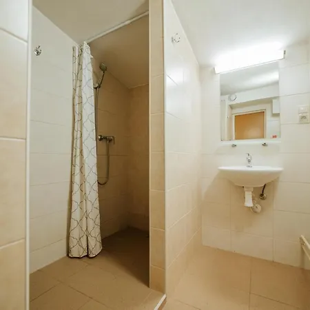 Hostel Dom Horskej Sluzby *