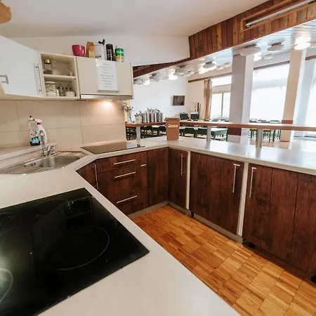 Hostel Dom Horskej Sluzby *