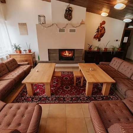 Hostel Dom Horskej Sluzby *