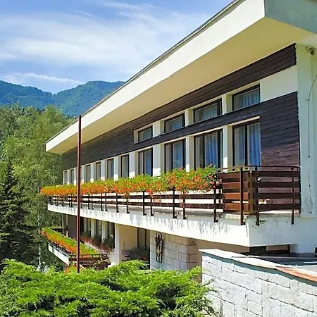 Dom Horskej Sluzby Hostel