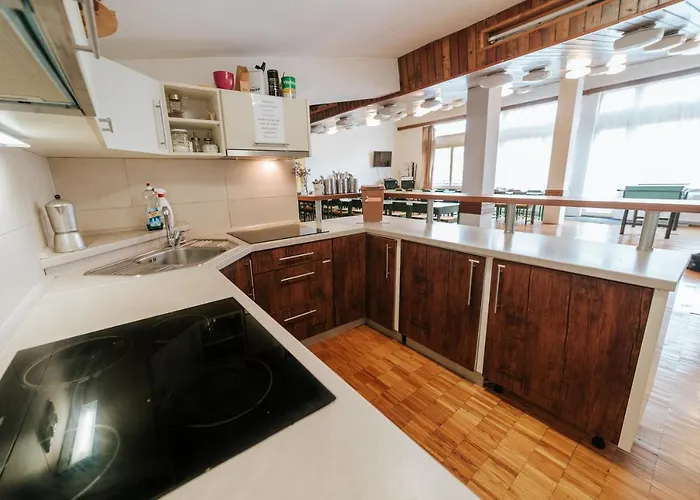 Hostel Dom Horskej Sluzby *